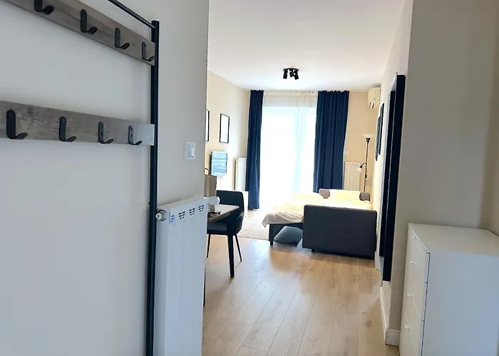 Prime - Modern 1 Bedroom With Parking Included & Balcony * 布达佩斯